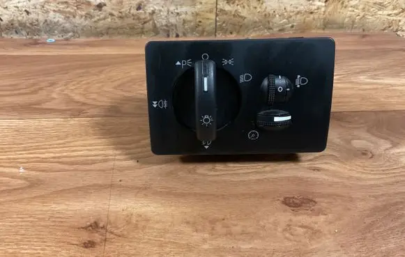 Ford Focus Light switch 7M5T13A024AA