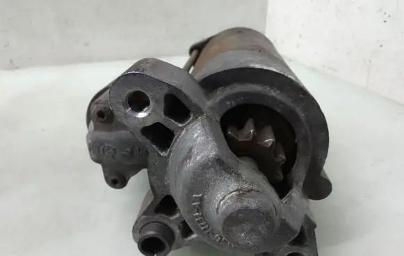 Volvo V50 Starter motor 30667494