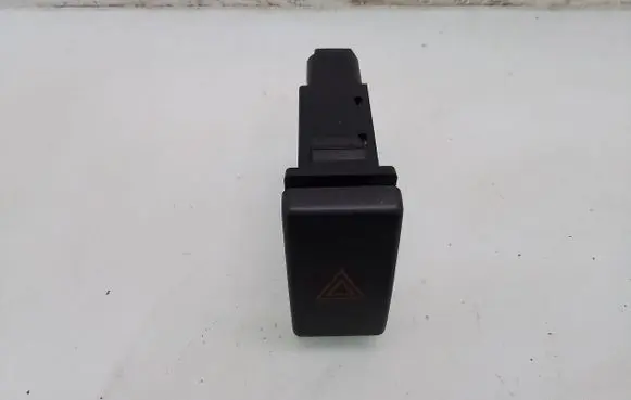 Toyota Avensis T250 Hazard light switch