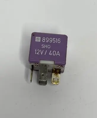 Volkswagen PASSAT B5 Other relay 431951253G