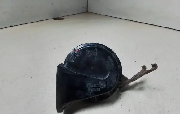 Opel Signum Horn signal E120009