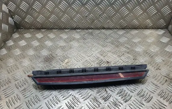 Volkswagen PASSAT B5 Third/center stoplight 3B9945097A