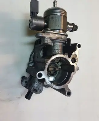 Skoda Octavia Mk2 (1Z) Fuel injection high pressure pump 06H127025P