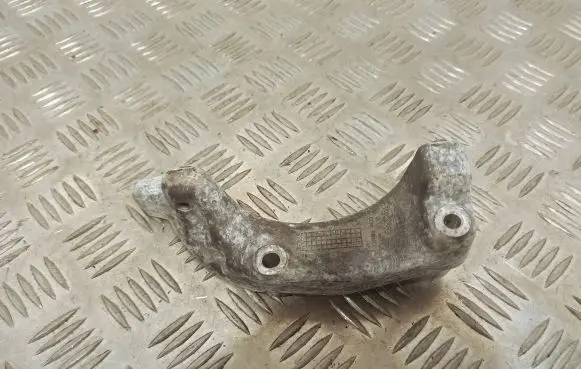 Volvo V40 Other engine bay part 31401869 CH1BB R90001B