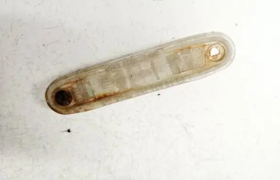 Mercedes-Benz 190 W201 Number plate light 2018200056 e122858r4