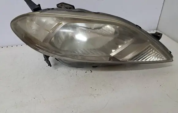 Honda FR-V Headlight/headlamp