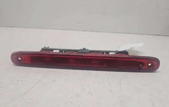 Peugeot 107 Third/center stoplight 3834