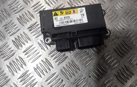 Opel Insignia A Airbag control unit/module 13578320