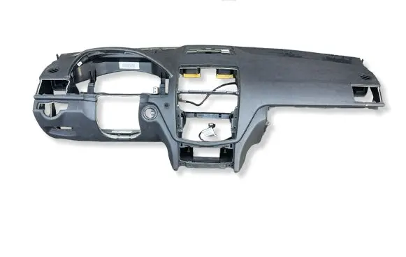 Mercedes-Benz C W204 Dashboard A2046803787