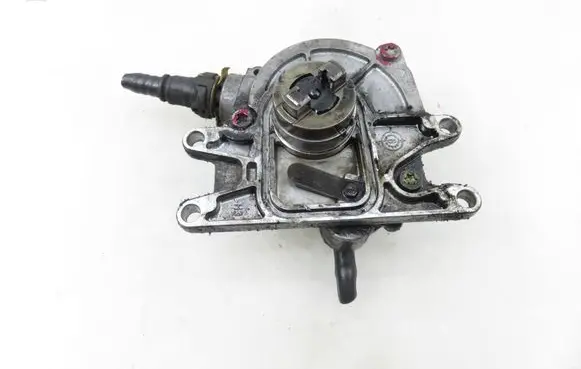 Opel Zafira A Vacuum pump 9053139