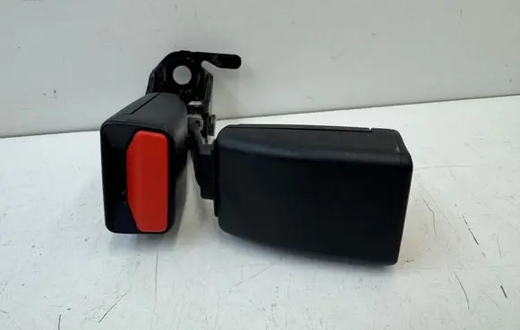 Peugeot 2008 I Middle seatbelt buckle (rear) 6227006A