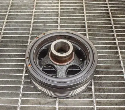 Mercedes-Benz E W212 Crankshaft pulley A6420300403