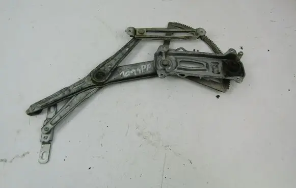 Opel Corsa C Front door manual window regulator 