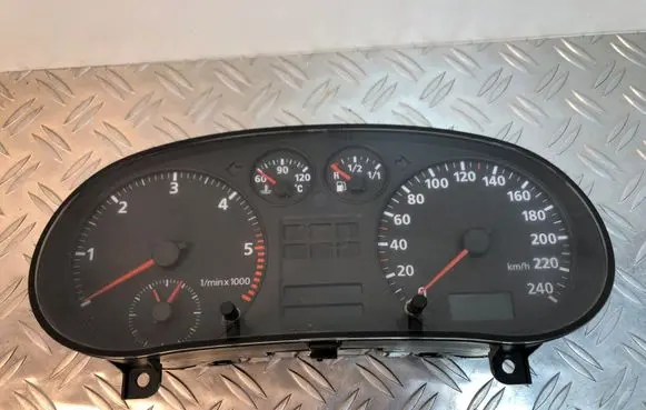Audi A3 S3 8L Speedometer (instrument cluster) 8L0919860