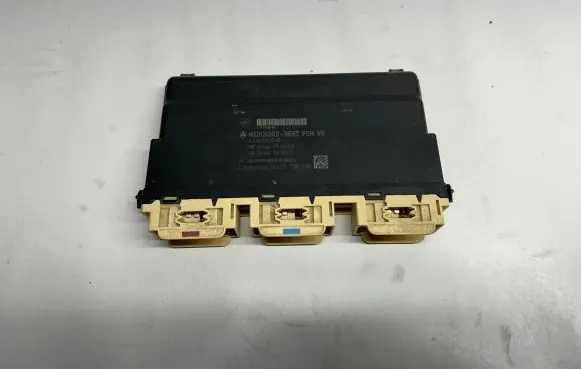 Mercedes-Benz CLA C117 X117 W117 Seat control module A2468200526