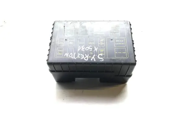 SsangYong Rexton Fuse module 08E7075 8215008H21 K5031