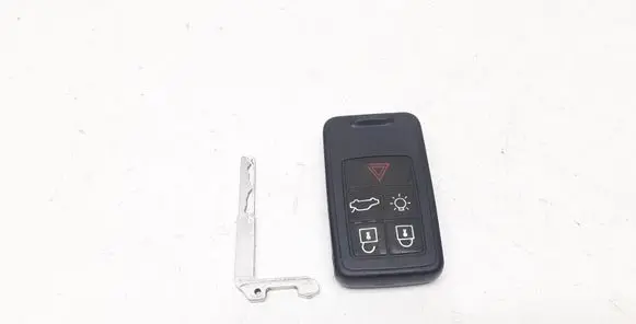 Volvo V70 Ignition key/card 30710778