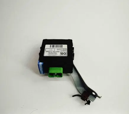 Toyota Hilux (AN10, AN20, AN30) Gearbox control unit/module 36381111630 8953371080