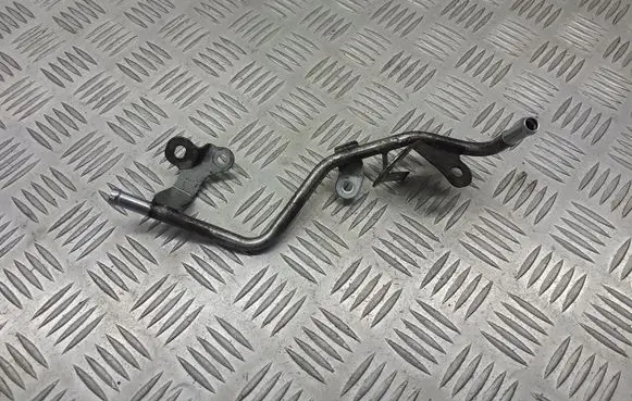 Subaru Forester SH Fuel line pipe