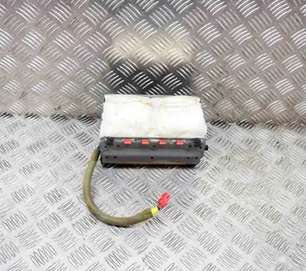 Mitsubishi Space Wagon Passenger airbag MR283820 MR330226