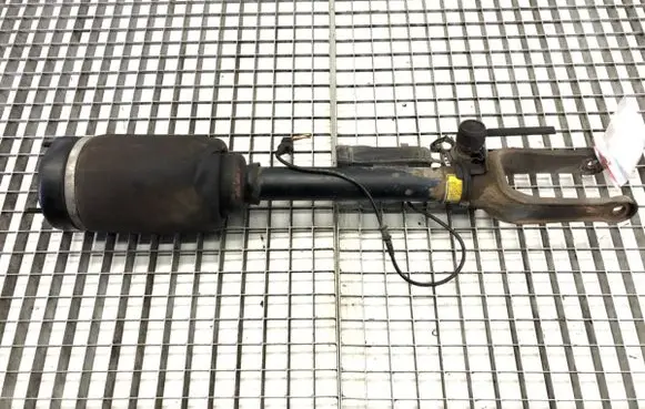 Mercedes-Benz ML W164 Front shock absorber/damper
