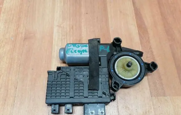Citroen C4 Grand Picasso Front door window regulator motor 9682495580 9222CY 400964D