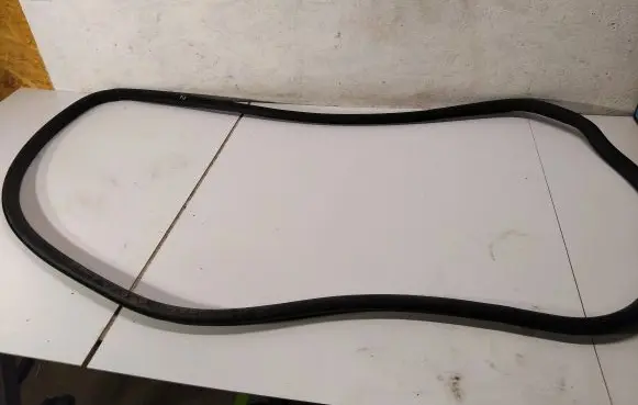 Opel Meriva B Rubber seal front coupe door 