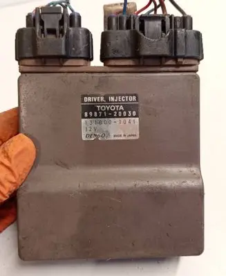 Toyota Corolla Verso E121 Fuel injection control unit/module 8987120030 1310001041