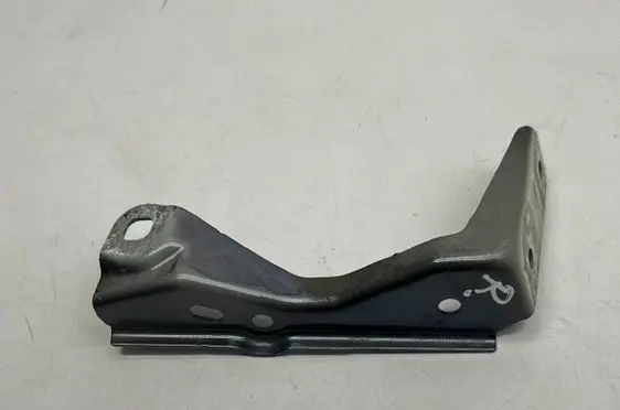 BMW X1 F48 F49 Fender mounting bracket 7392804