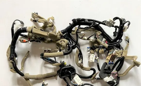 Nissan Leaf I (ZE0) Panel wiring 240103NA2B AB0103NA0B