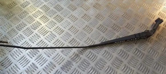 Mazda 323 F Front wiper blade arm J39A