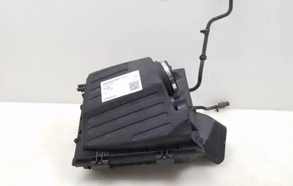 Opel Insignia A Air filter box 55560889