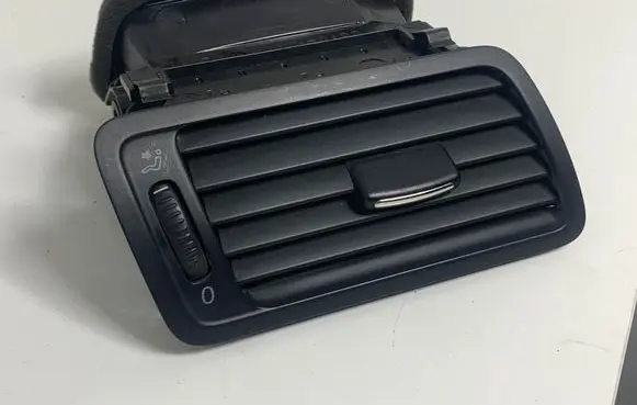Volkswagen PASSAT B6 Dashboard side air vent grill/cover trim 3C1819702E