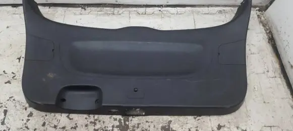 KIA Sorento Trunk/boot side trim panel 81750-C5000