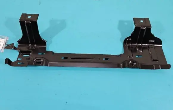 Other engine bay part