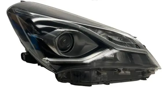 Toyota Yaris Headlight/headlamp 0D1970D198 83006610