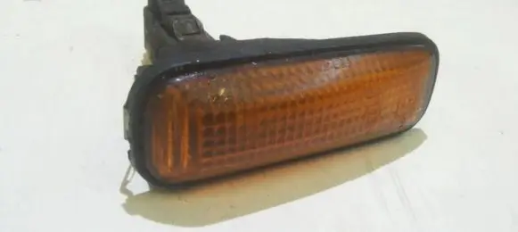 Honda Legend III KA9 Front fender indicator light 6r01391