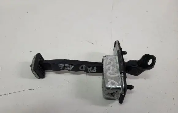 KIA Ceed Front door check strap stopper