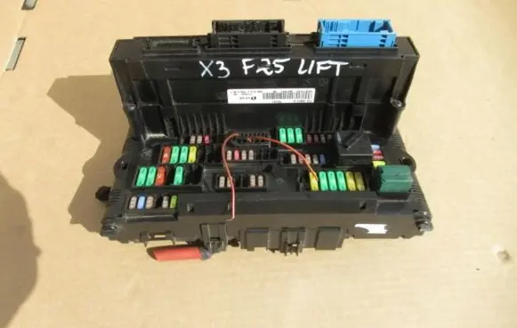 BMW X3 F25 Fuse module