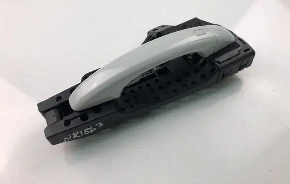 Audi Q3 8U Front door exterior handle 8T0837205A
