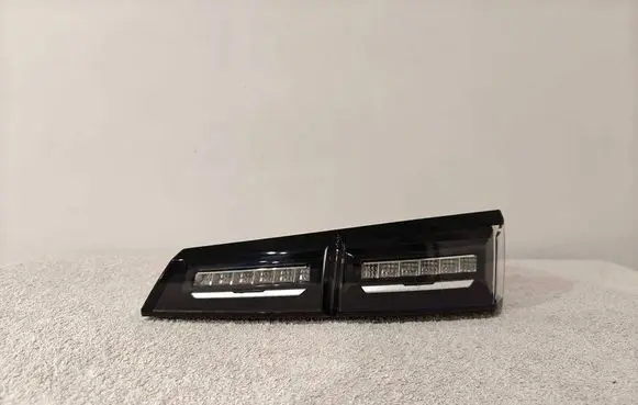 Peugeot 308 Tailgate rear/tail lights 9835300580