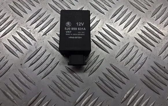 Skoda Fabia Mk2 (5J) Other relay 5J0959631A