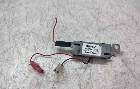 KIA Optima Aerial antenna amplifier 962712T000