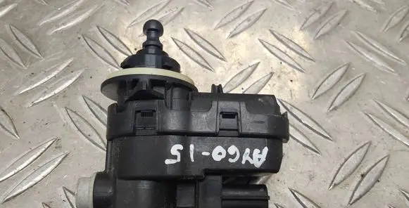 Headlight level adjustment motor