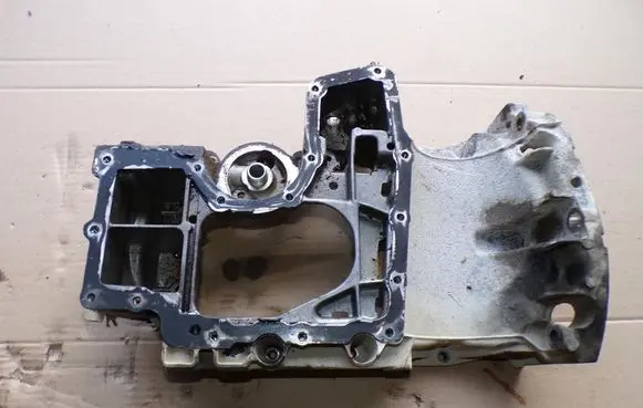 Oil sump
