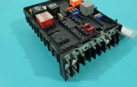 Fuse box set