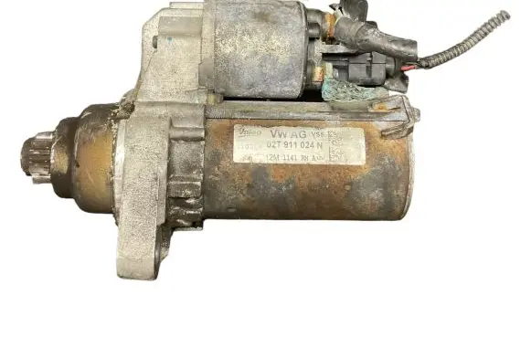 Volkswagen Golf V Starter motor 02T911024N 110714