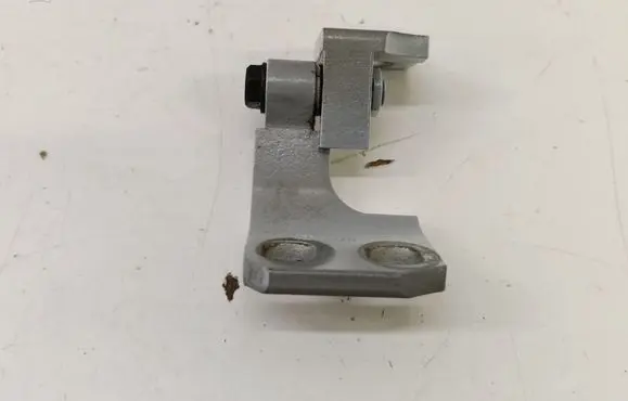Jeep Cherokee Front door upper hinge 