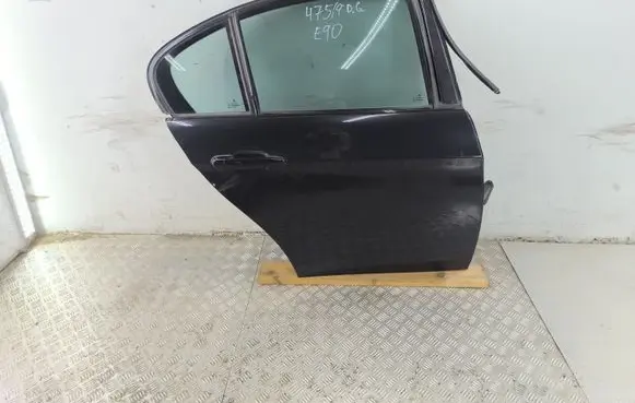 BMW 3 E90 E91 Rear door 41007203648