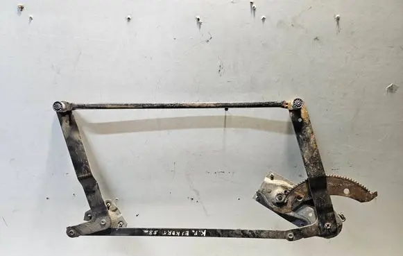 Ford Escort Front door manual window regulator